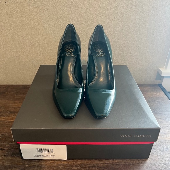 Vince Camuto Women's SIBRINA PUMP Color Mallard Green Sz 7.5 - Worn Once Indoors - Picture 2 of 11